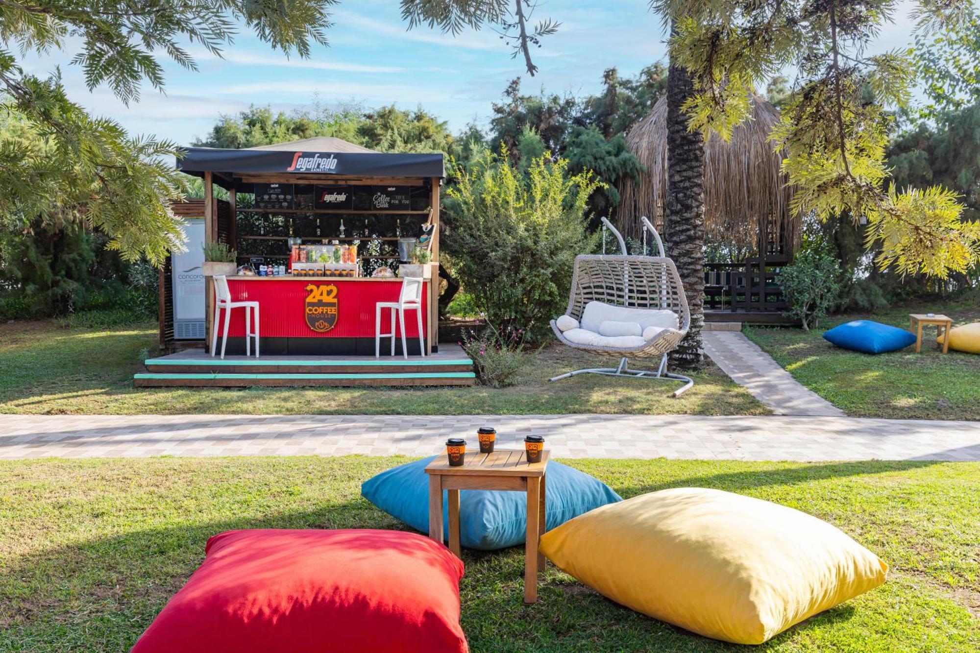 Concorde De Luxe Resort Antalya Exteriér fotografie 362 Beach Bar